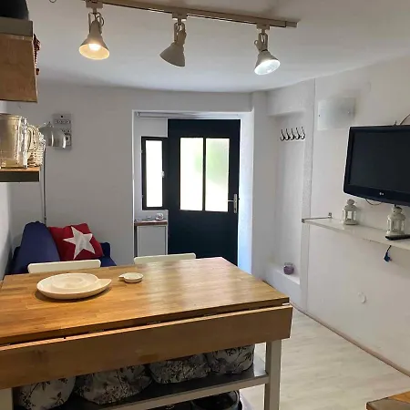 Holiday In Novigrad/istrien 36130 בית נופש Novigrad Istria